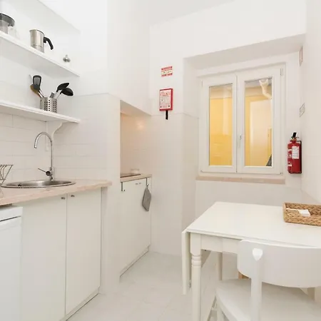 Live Like A Local @ Casa Da Esquina - Wifi & A/c * Lisboa