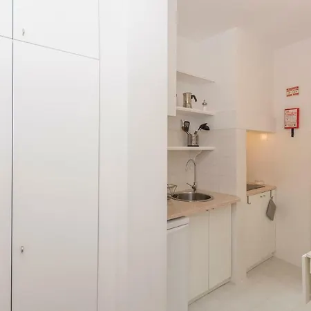 Live Like A Local @ Casa Da Esquina - Wifi & A/c * Lisboa